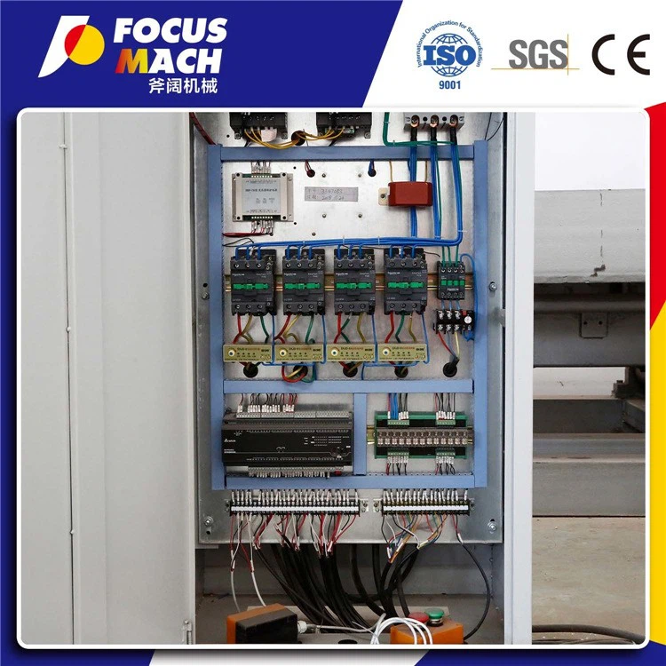 ROLLER CONVEYOR CUTTING SAW MACHINE (1)